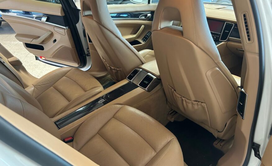 PORSCHE PANAMERA DIESEL