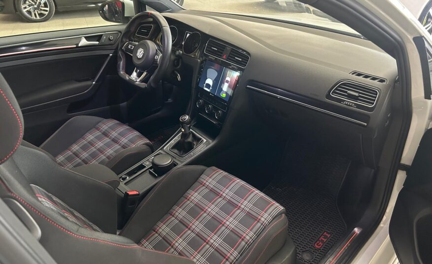 VOLKSWAGEN Golf 2.0 TSI GTI Performance BMT