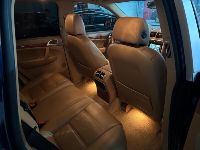 PORSCHE Cayenne S V8