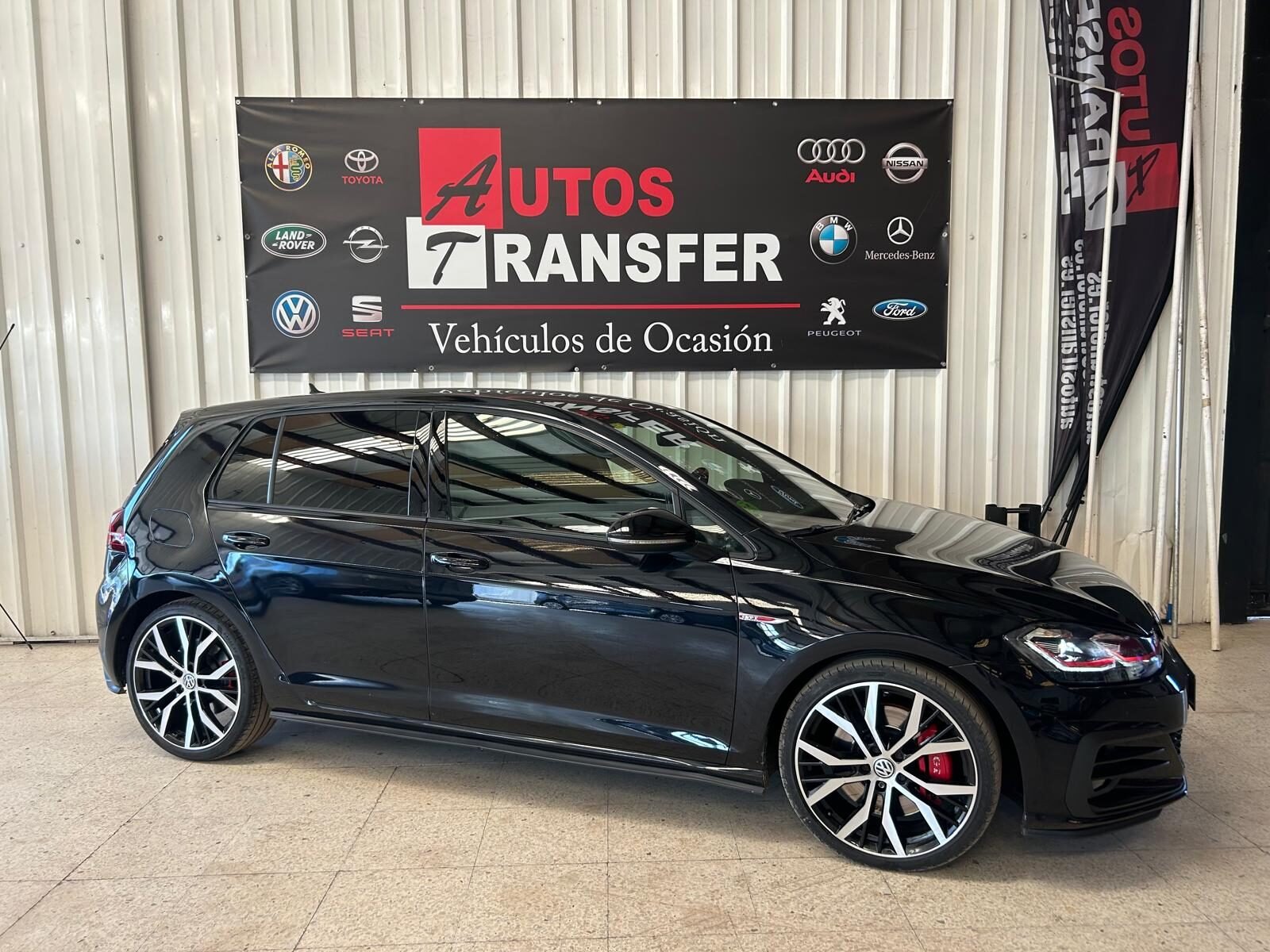 VOLKSWAGEN Golf GTI PERFORMANCE