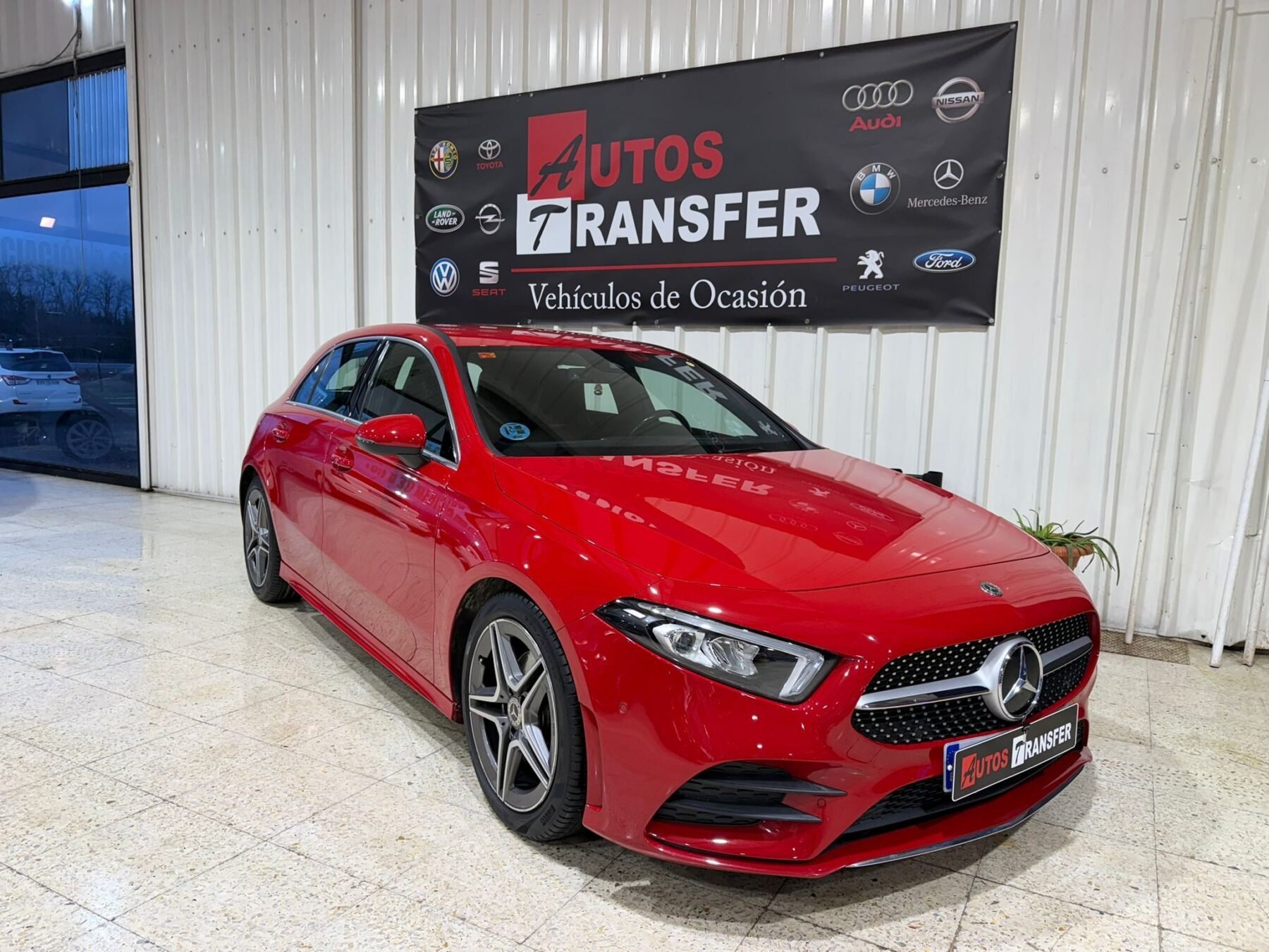 MERCEDES-BENZ A 180 AMG