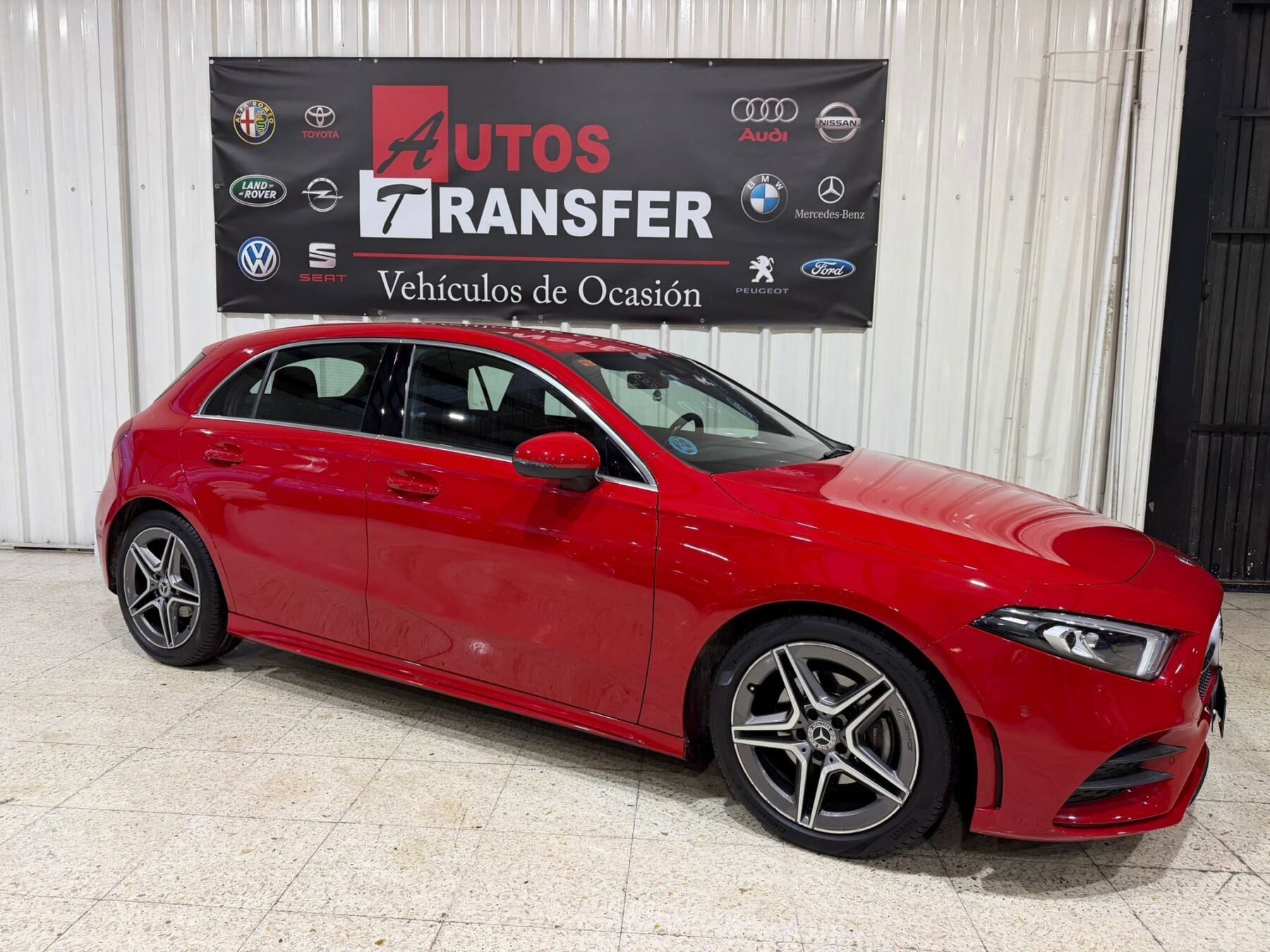 MERCEDES-BENZ A 180 AMG