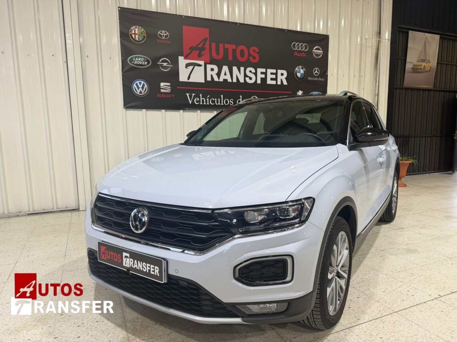 VOLKSWAGEN T-ROC SPORT R-LINE