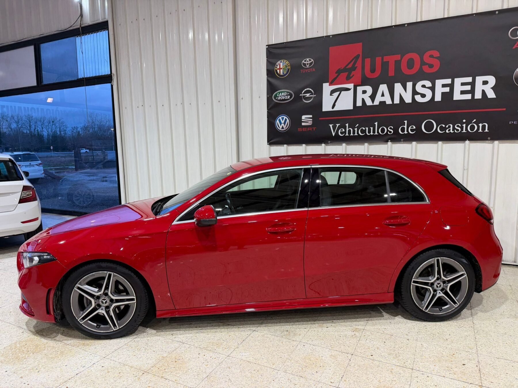 MERCEDES-BENZ A 180 AMG