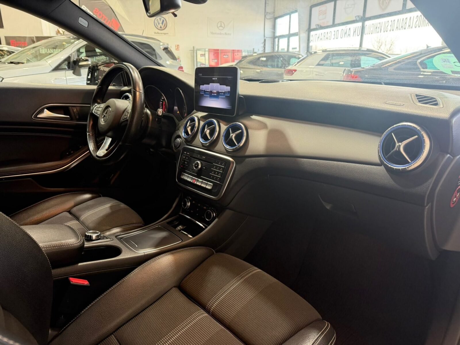 MERCEDES-BENZ CLA 200CDI
