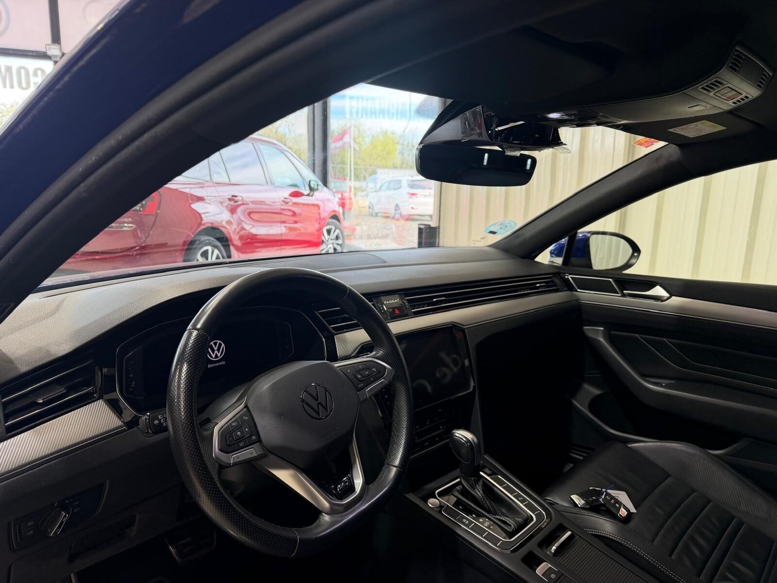 VOLKSWAGEN PASSAT R-line