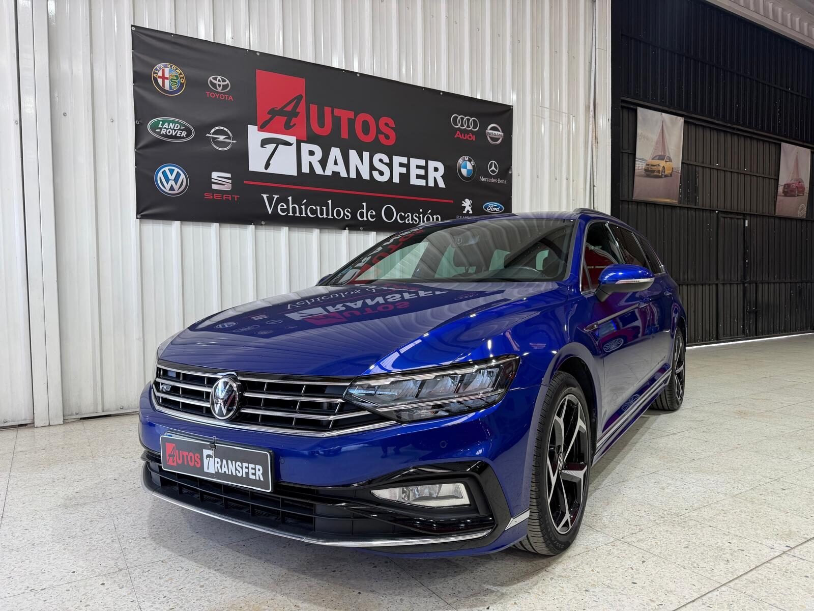 VOLKSWAGEN PASSAT R-line
