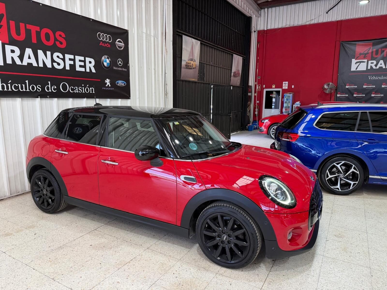 MINI COOPER 5 PUERTAS 