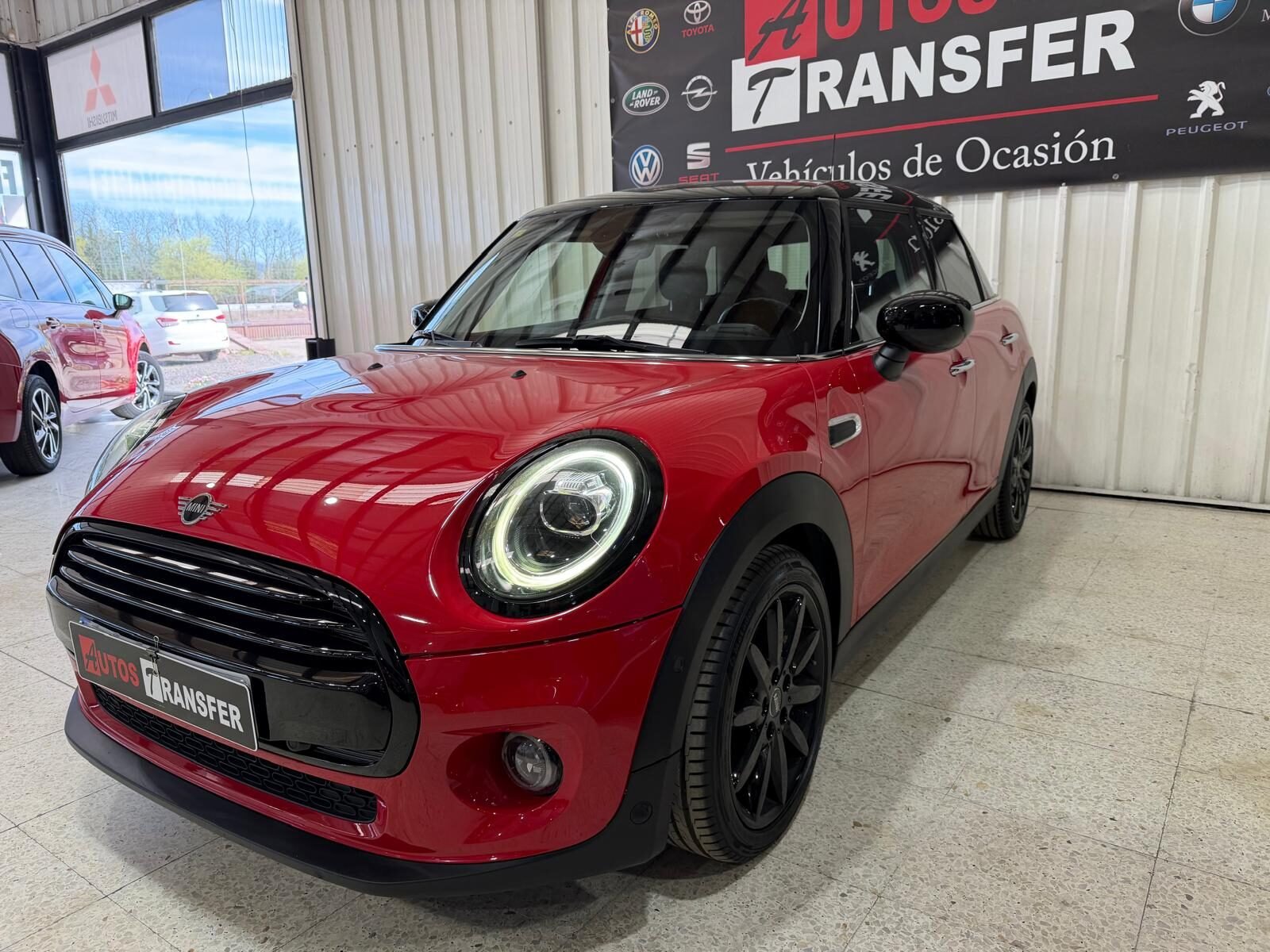 MINI COOPER 5 PUERTAS 