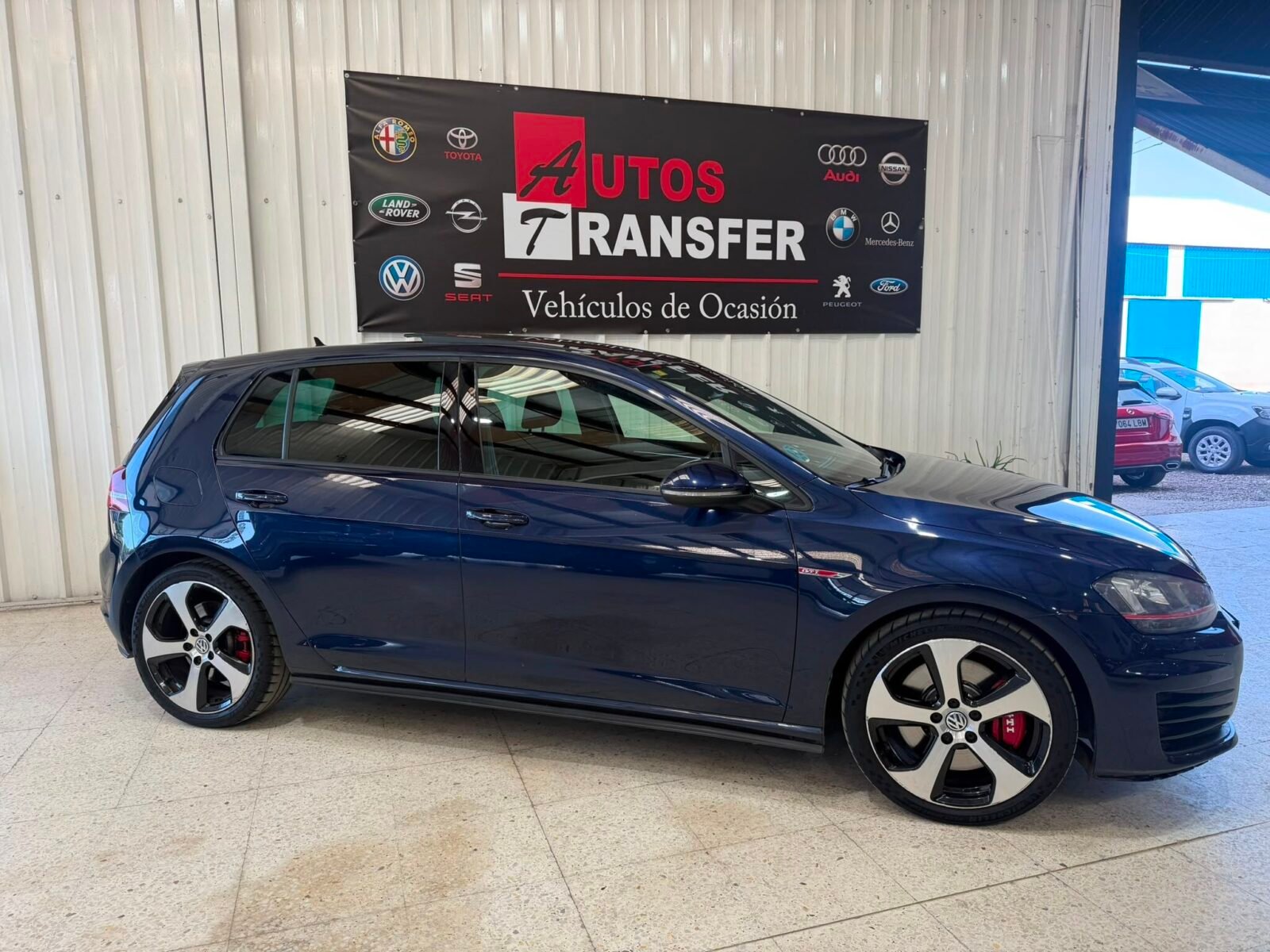 VOLKSWAGEN Golf GTI PERFORMANCE