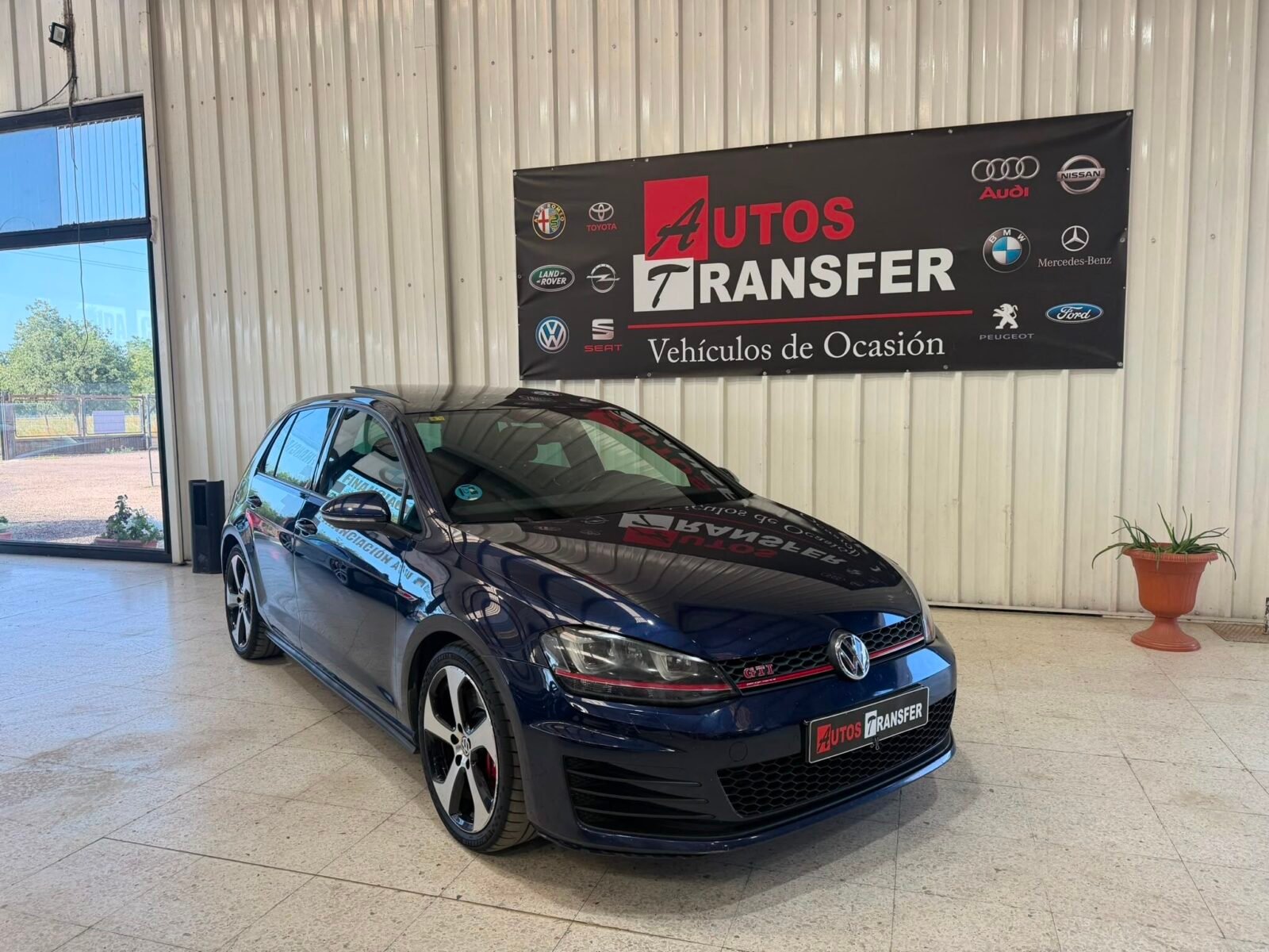 VOLKSWAGEN Golf GTI PERFORMANCE