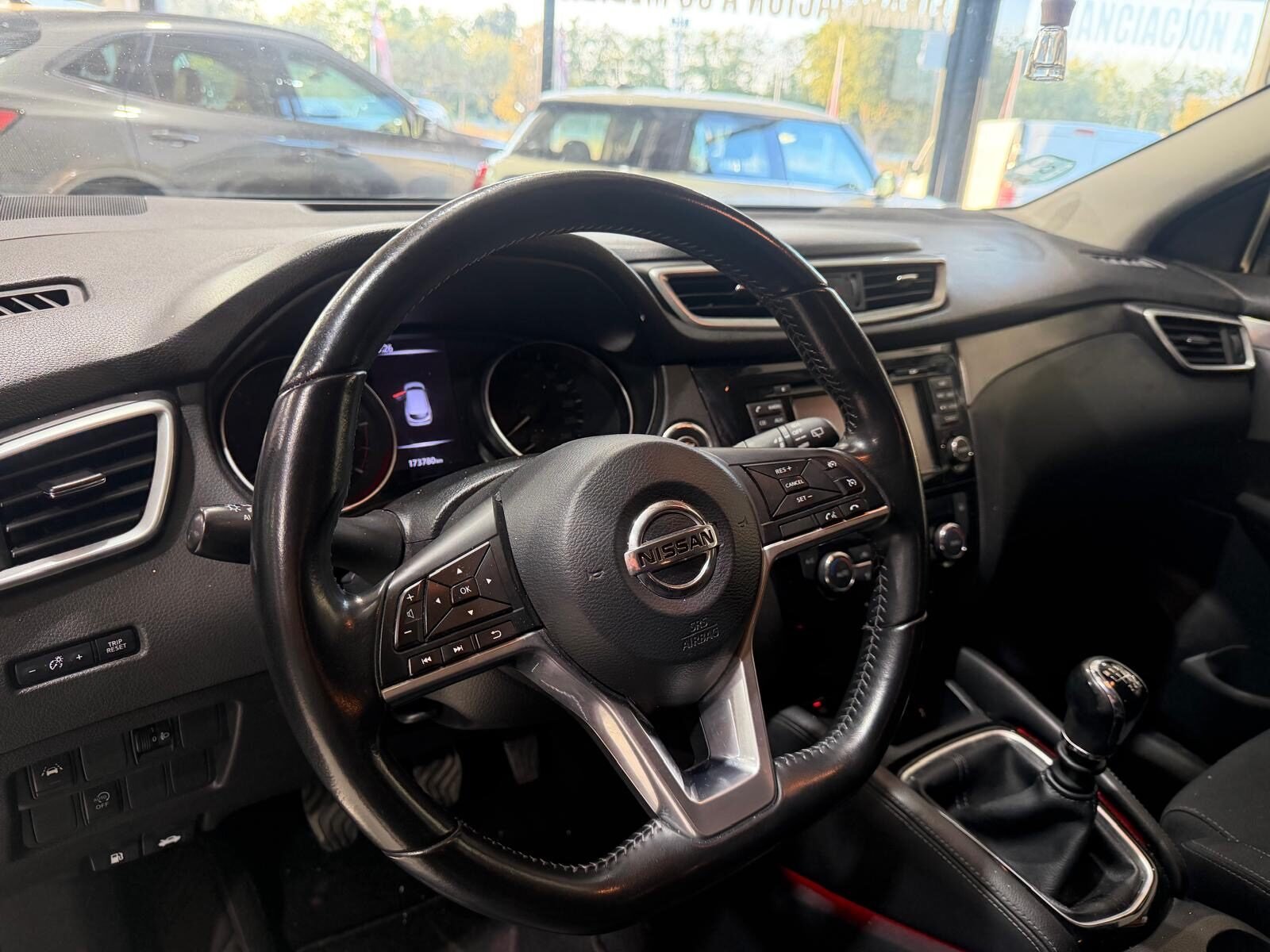 NISSAN Qasqai teckna